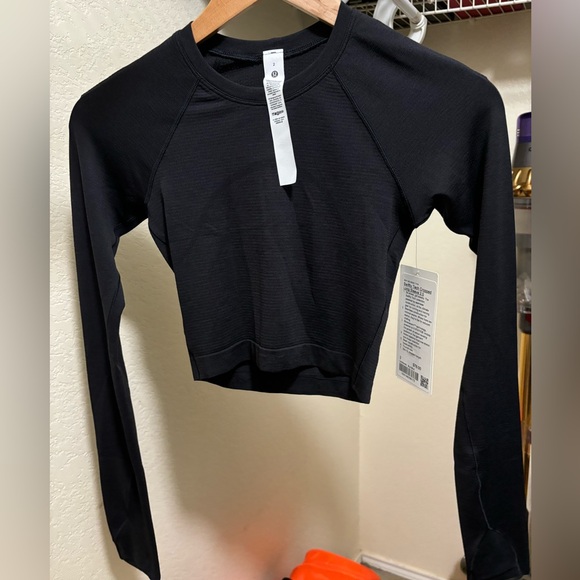 2 New With Tags Swiftly Tech Cropped Long-Sleeve
Shirts 2.0 - Picture 2 of 16